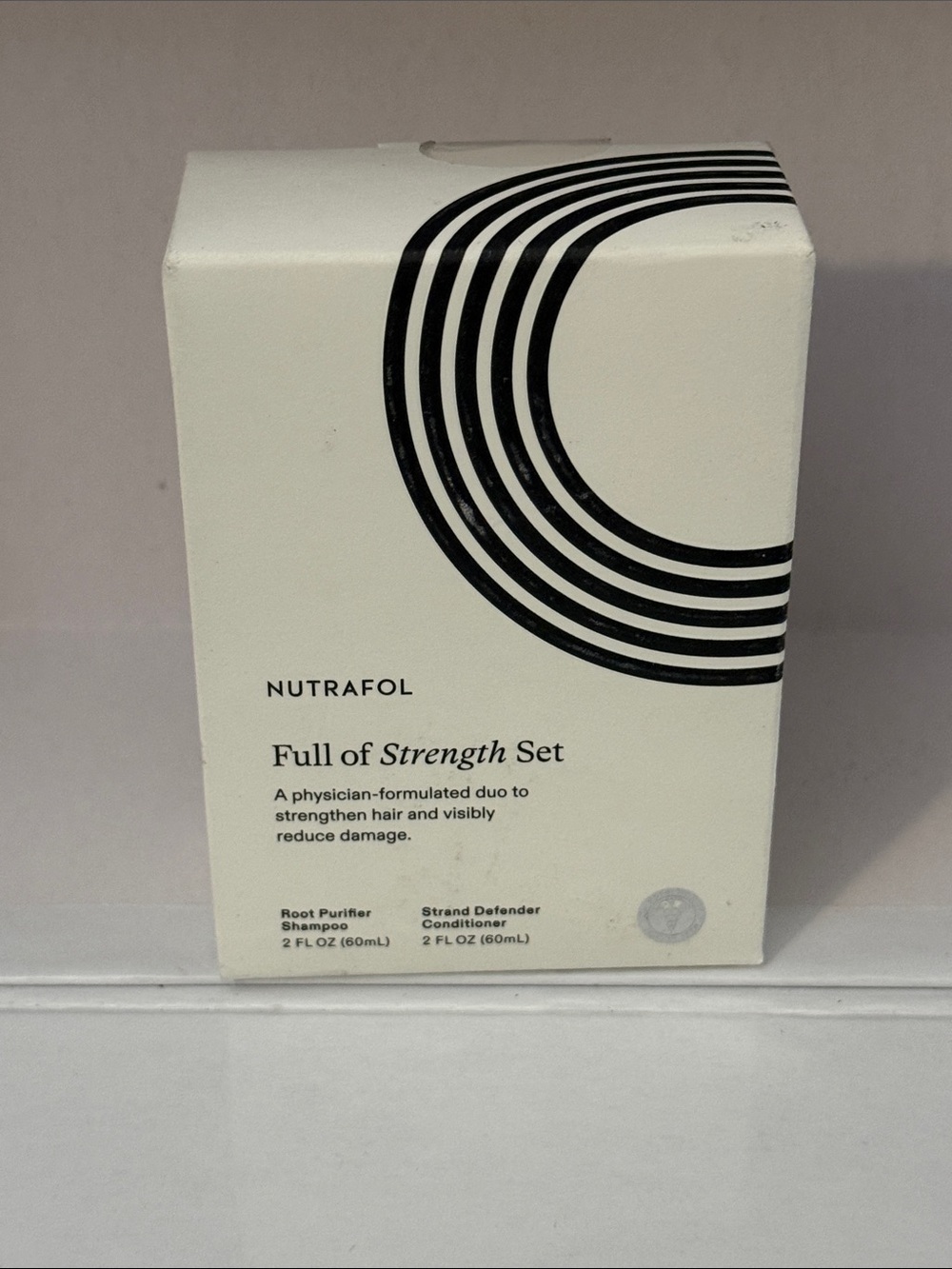 Nutrafol Full of Strength Set - White
